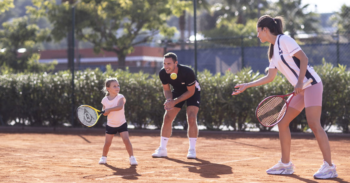 Séjour sportif avec enfants : Les meilleurs hôtels à Antibes
